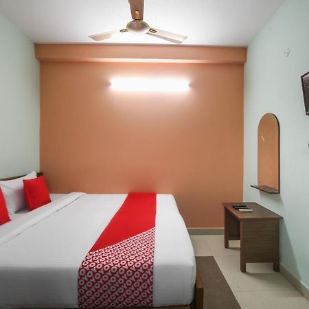 Oyo Modern Guest House Chennai Ngoại thất bức ảnh