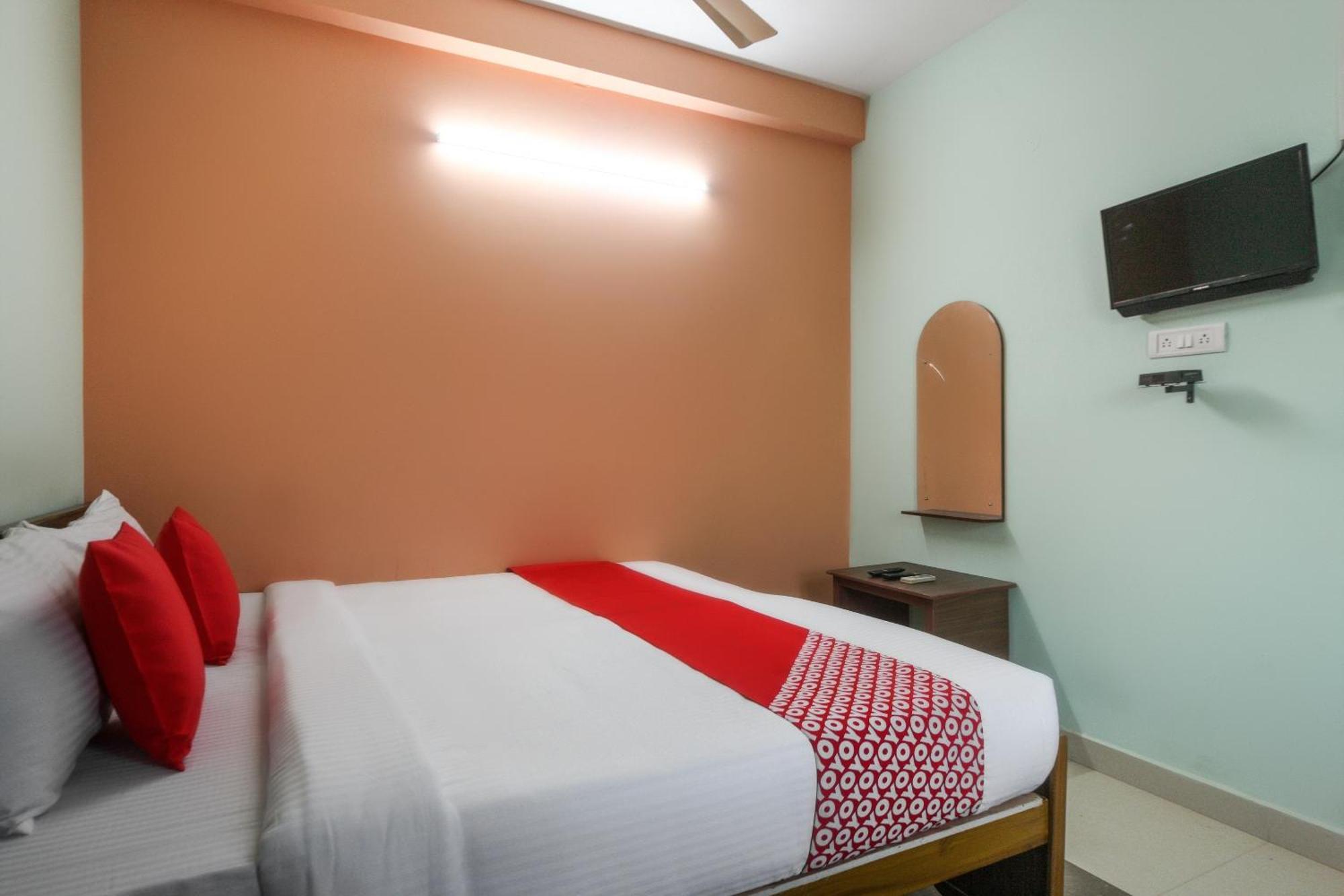 Oyo Modern Guest House Chennai Ngoại thất bức ảnh