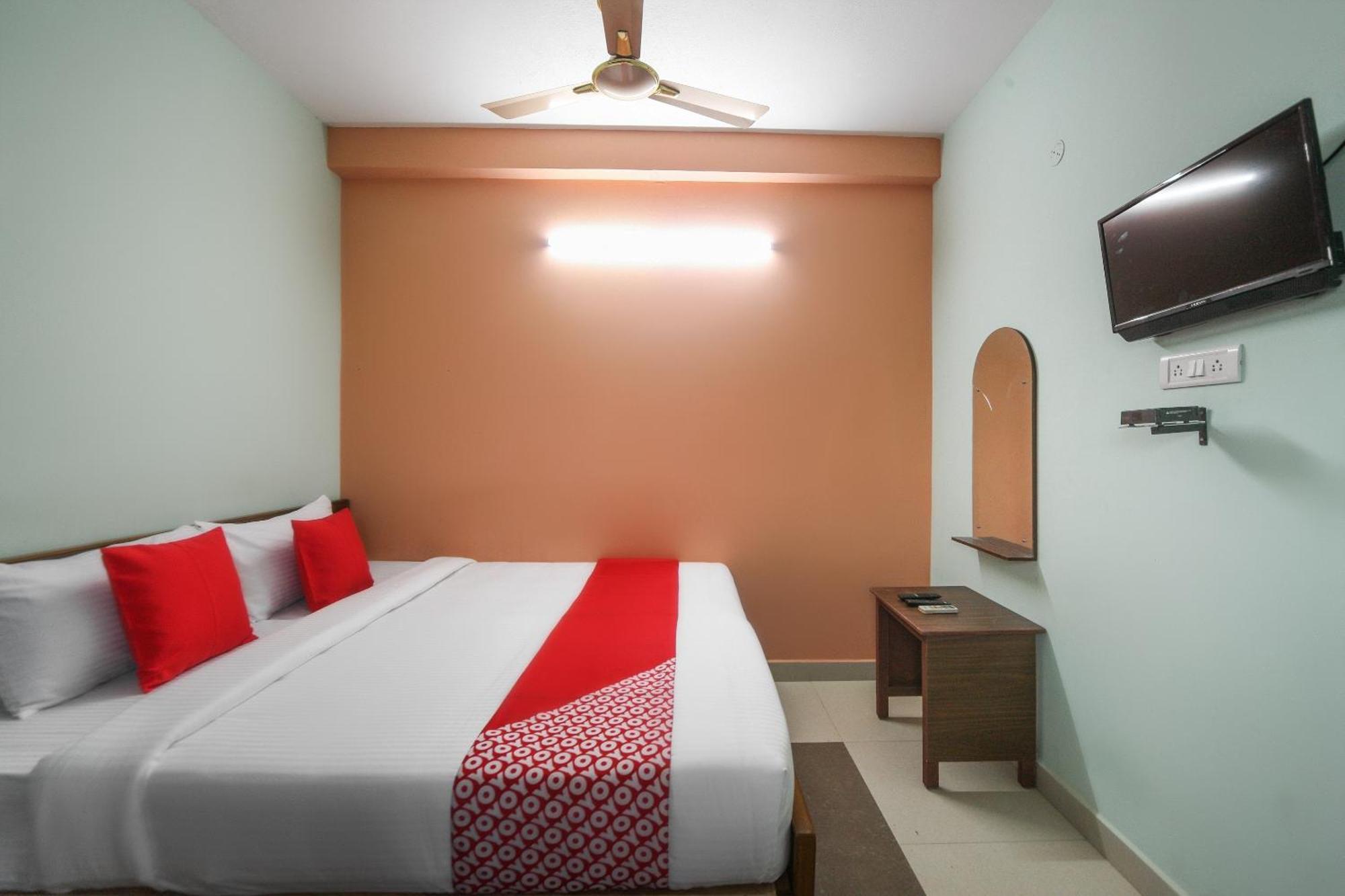 Oyo Modern Guest House Chennai Ngoại thất bức ảnh