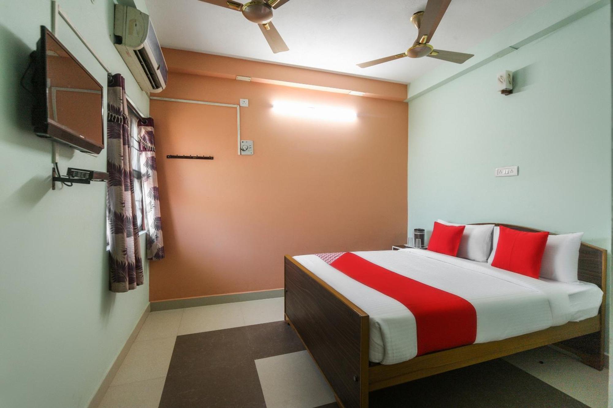 Oyo Modern Guest House Chennai Ngoại thất bức ảnh