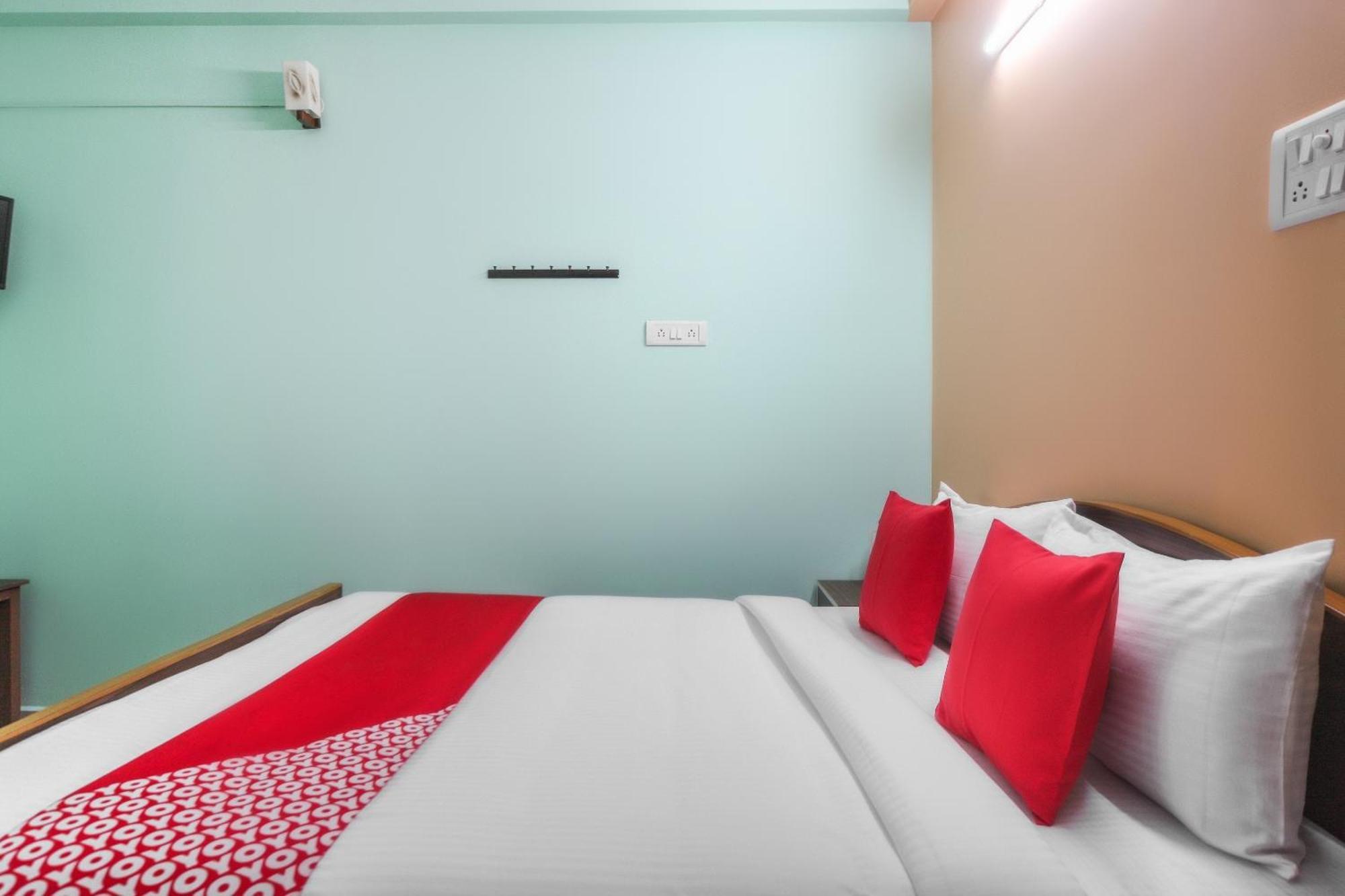 Oyo Modern Guest House Chennai Ngoại thất bức ảnh