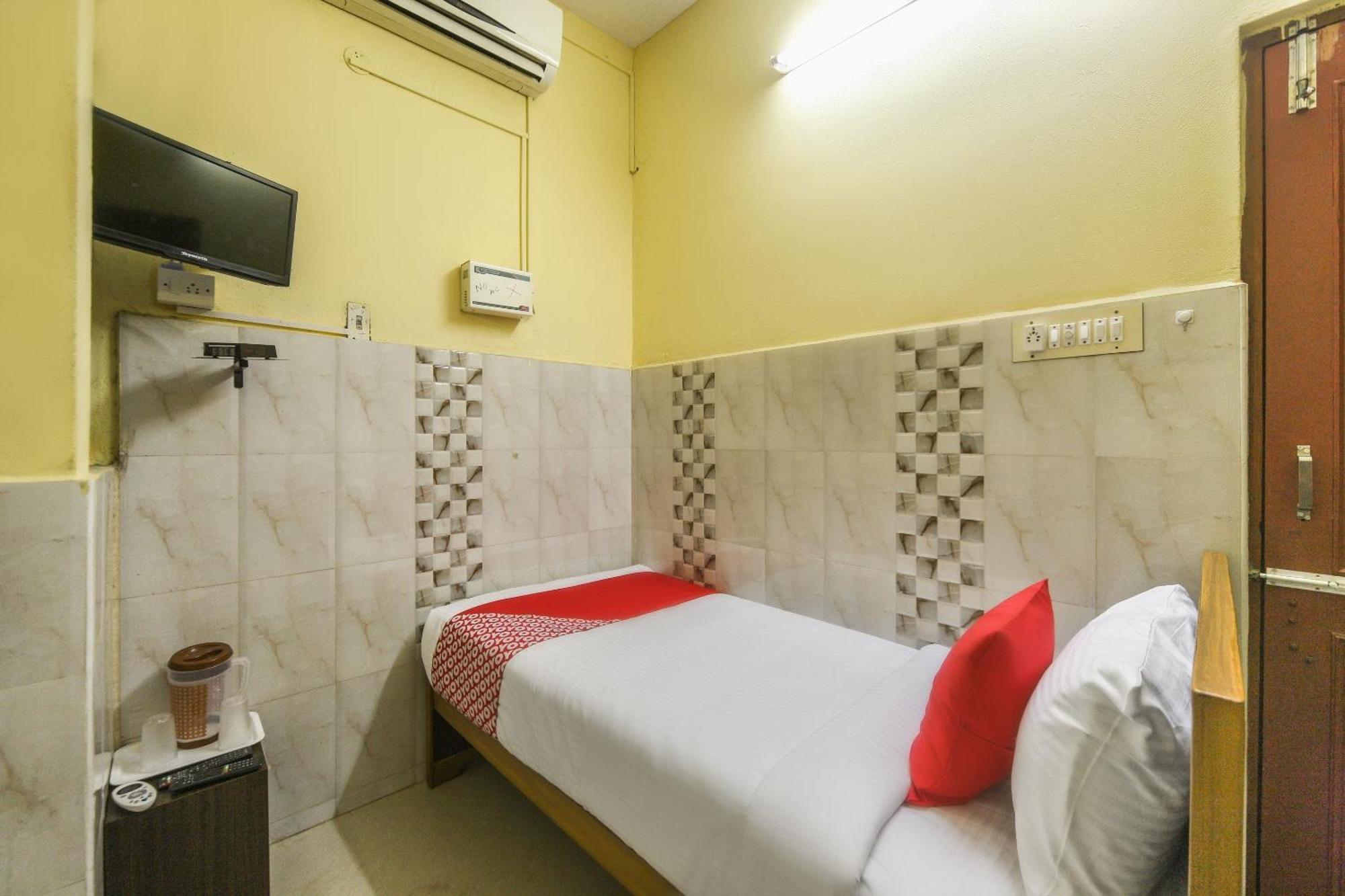 Oyo Modern Guest House Chennai Ngoại thất bức ảnh